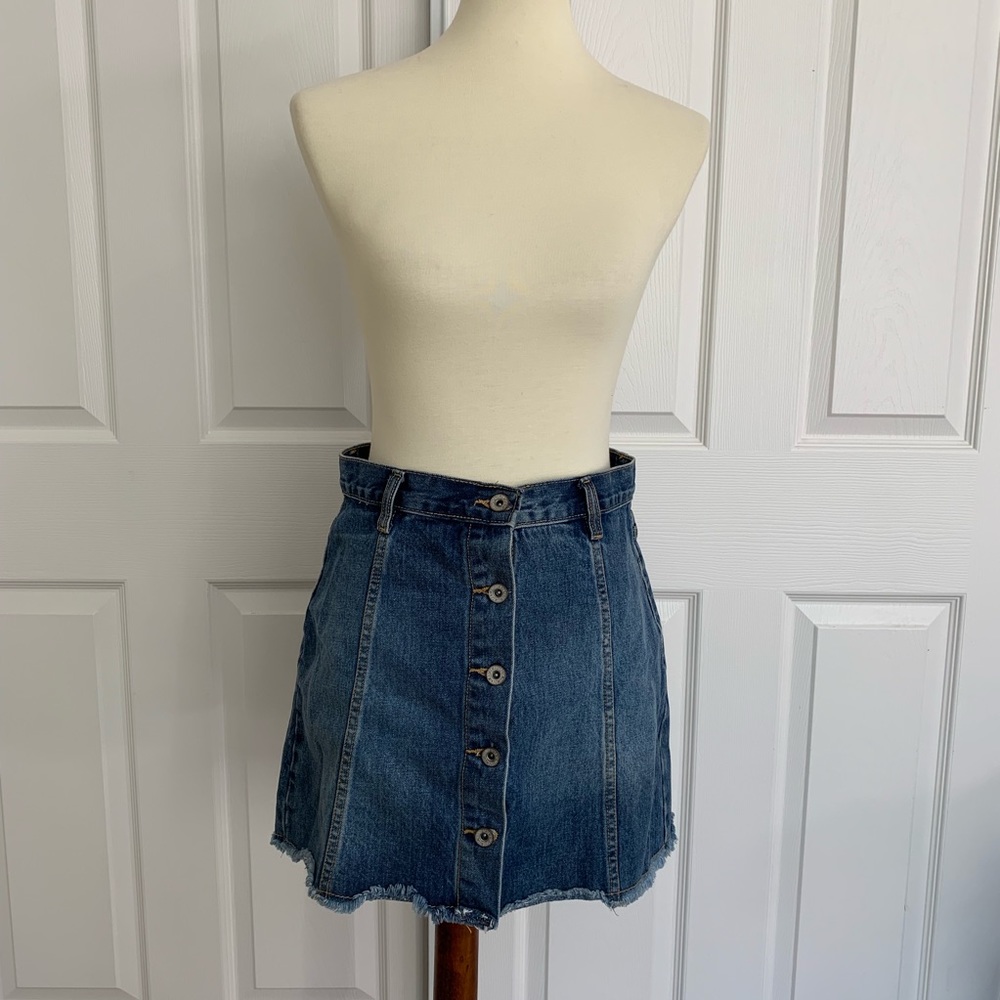 Forever 21 button up denim skirt